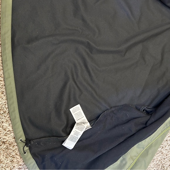 Columbia Titanium men’s shell jacket. - Picture 3 of 5